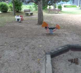 Gemeindehalle Spielplatz Kuppingen 