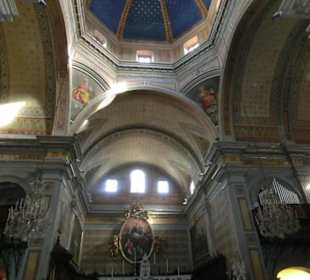 Im Innern der Kirche