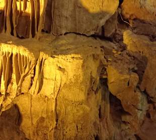 Dim Höhle