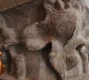 Kapitell im Kreuzgang