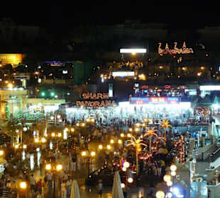 Na´ama Bay Vergnügungsmeile bei Nacht