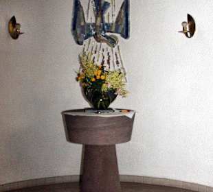 Taufstein aus Wesersandstein