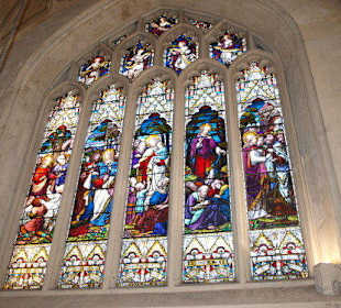 Eines der herrlichen Glasfenster der Abbey