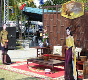 Viel Dekoration des alten Thailands