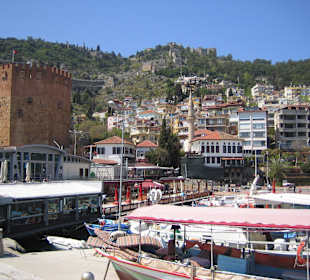 Alanya Hafen mit B urg