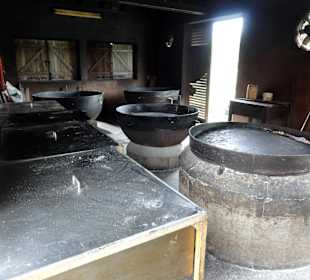 Kochstellen für den Maniokbrei