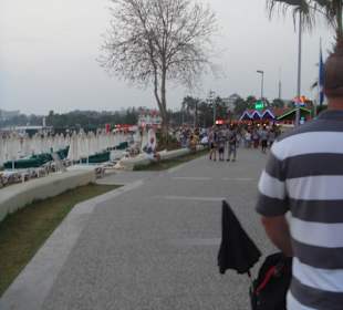 Promenade direkt am Hotel