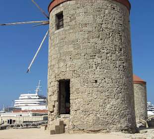 Hafen von Rhodos Stadt