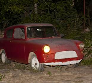 Findet man vor der Antik Bar