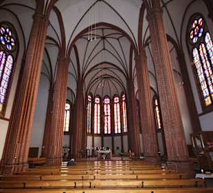 Blick in das Kirchenschiff