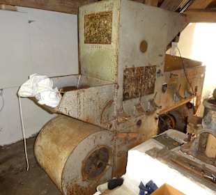 Blick auf die Gerätschaften der Mühle