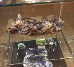 Museum für Mineralien und Mathematik