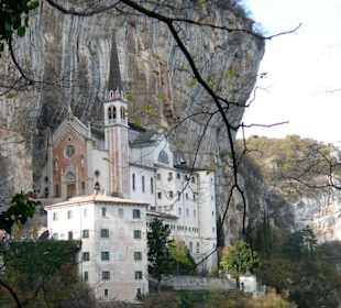 Madonna della Corona
