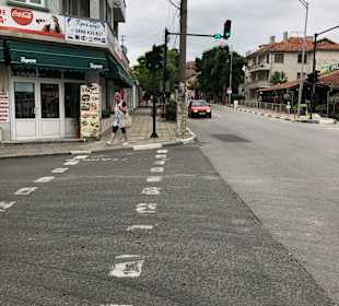 Garagenläden/Hauptstraße in Obzor