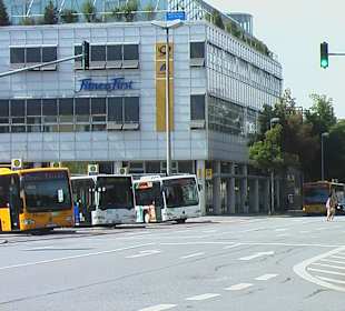 Hauptstrasse - zum Bahnhof