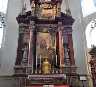 Seitenaltar des Querhauses