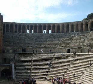 15000 Menschen finden hier Platz