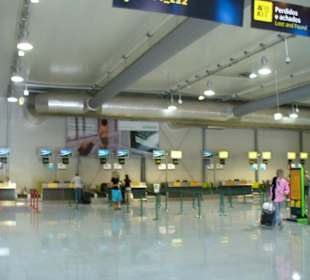 Airport Lissabon/ Umsteigen in Terminal 2