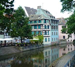 Blick vom Quai Richtung Centrum