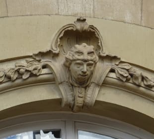 Neues Schloß