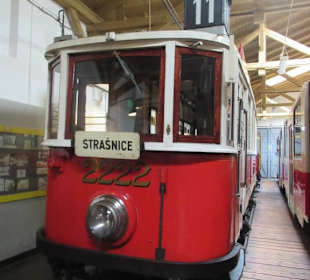Im Museum des öffentlichen Peronennahverkehrs