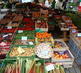 Wochenmarkt am Marktplatz