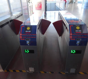 Nur mit Ticket kommt man rein