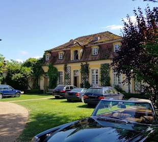 Zu Mieten rechts