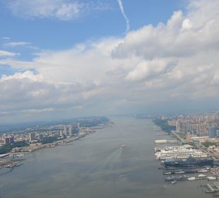 Mit Liberty Helicopter NYC erkunden...