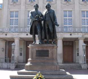 Goethe- und Schiller Denkmal