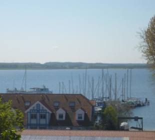 Teil des Dorfes mit Jachthafen