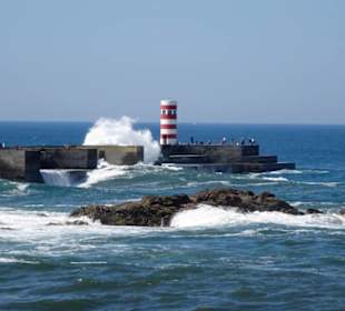 Die Spitze der Nordmole mit Leuchtturm
