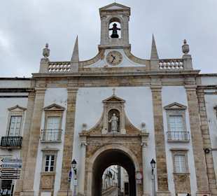 Torbogen Arco da Vila