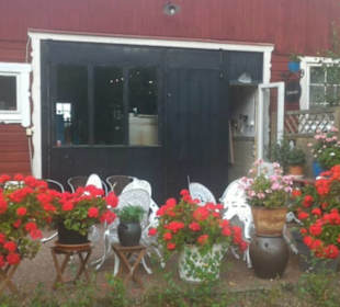 The entrance to the workshop, shop and gallery.