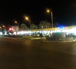 Selge Park Shopping Center