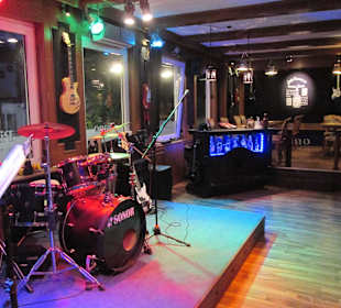 Pub Restaurant Piano