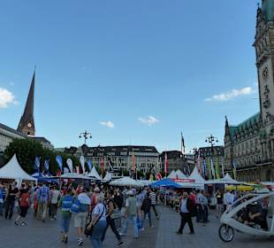 Cyclassics Messe auf dem Rathausmarkt Rat