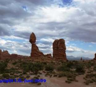 Arches NP - Balanced Rock