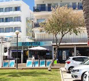 Strandimbiss Bei Petra