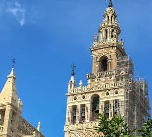 Glockenturm der Kathedrale