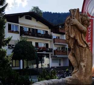 Blick nach hinten zum Parkplatz