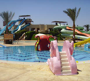 Kinderpool und Rutschenparadies