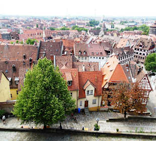 Blick von der Burg auf die Stadt hinunter