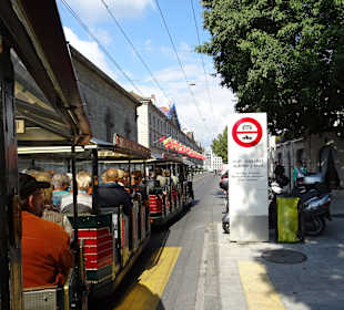 Mit der Mini Train durch die Innestadt von Genf.