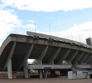 Haupttribüne und Ehrentribüne