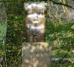 Am Ende des Laubengangs