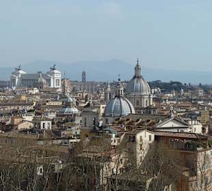 Blick von Engelsburg über Rom