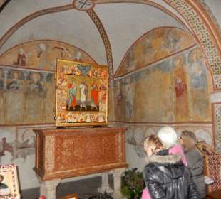 Sanzeno: Basilika 'Heiligtum der Märtyrer'