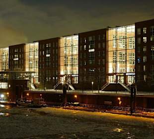 Hamburg by Night / Hafen City