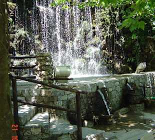 Wasserfälle und Tavernen bei Argiroupoli